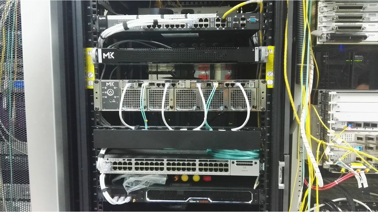 Rack de equipos de cabecera
